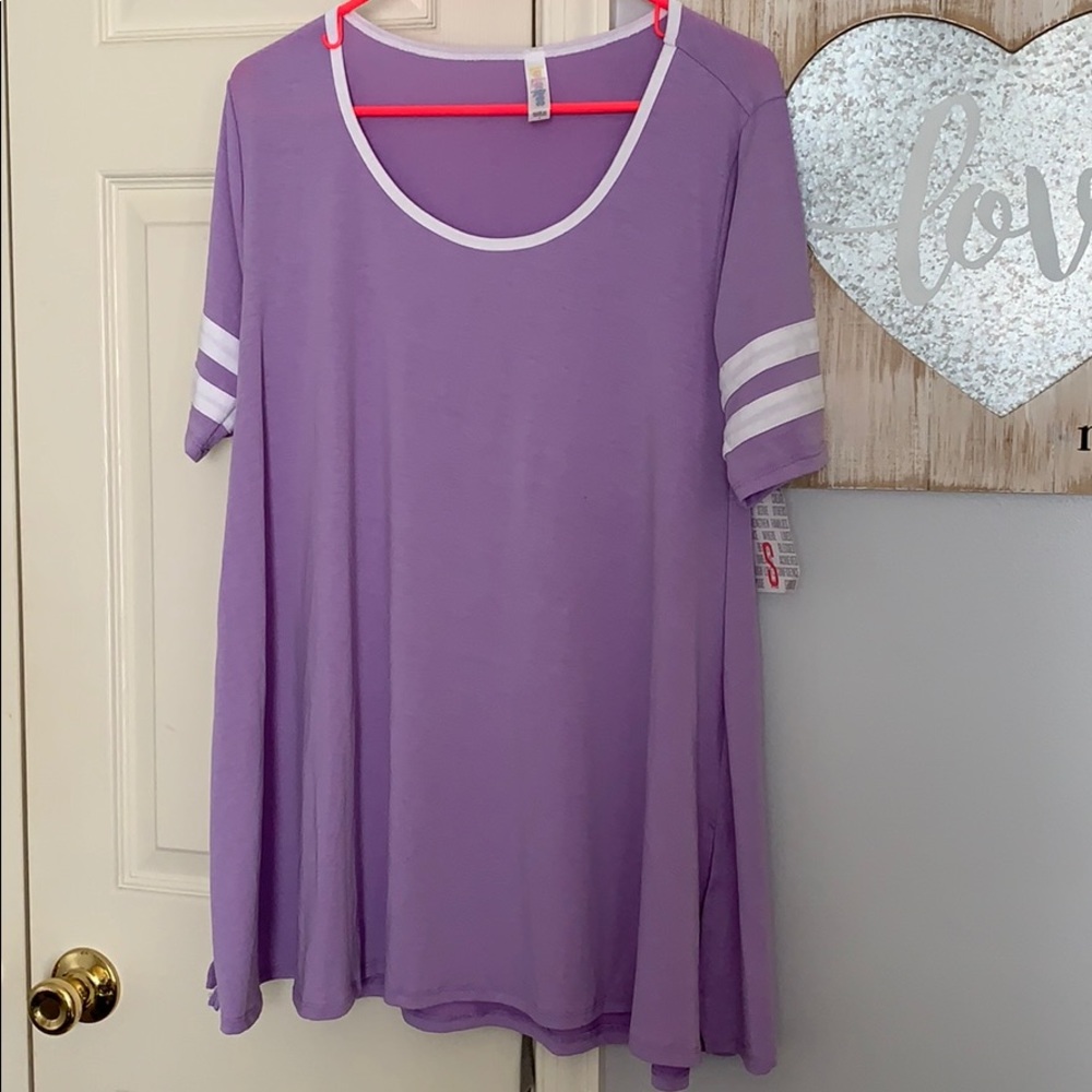 LuLaRoe Perfect T.